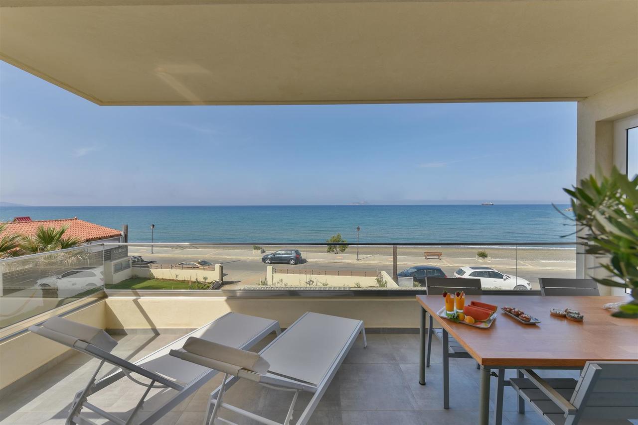 Rodia Beach Suites 코키노스 피르고스 외부 사진