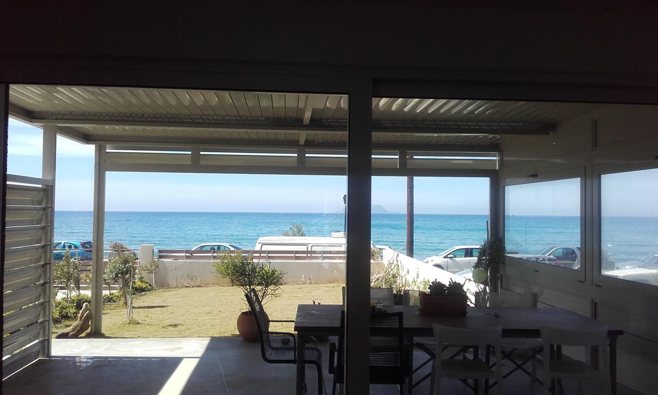 Rodia Beach Suites 코키노스 피르고스 외부 사진