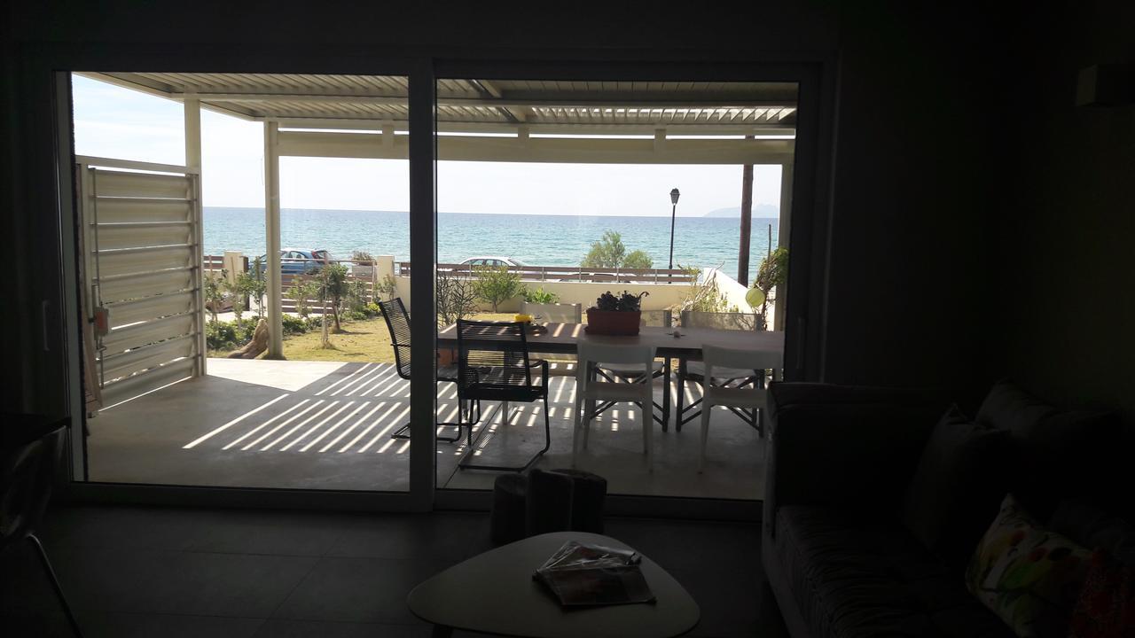 Rodia Beach Suites 코키노스 피르고스 외부 사진